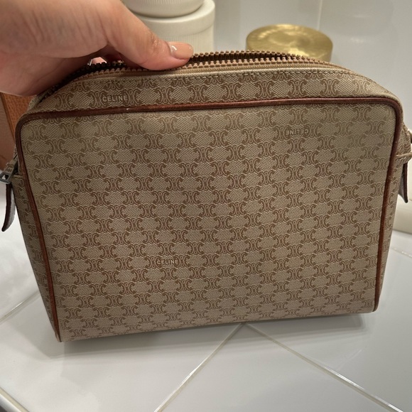 Vintage CELINE COSMO POUCH - Picture 4 of 9